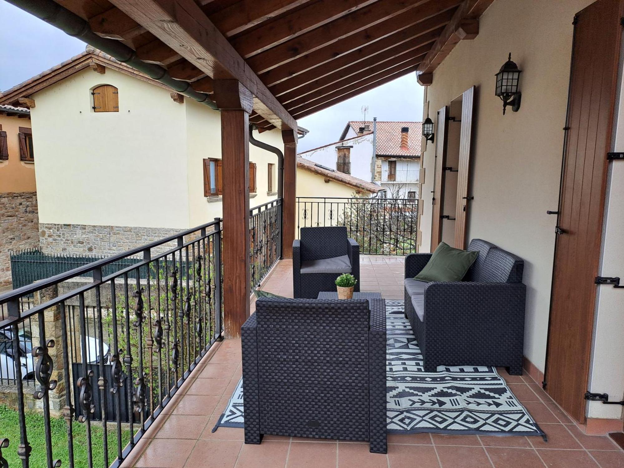 Casa Rural Torreblanca Urroz Eksteriør bilde